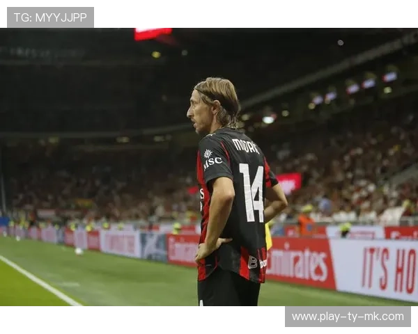 米兰双雄正式收购圣西罗,90年政府所有历史落幕 米兰双雄正式收购圣西罗,90年政府所有历史落幕